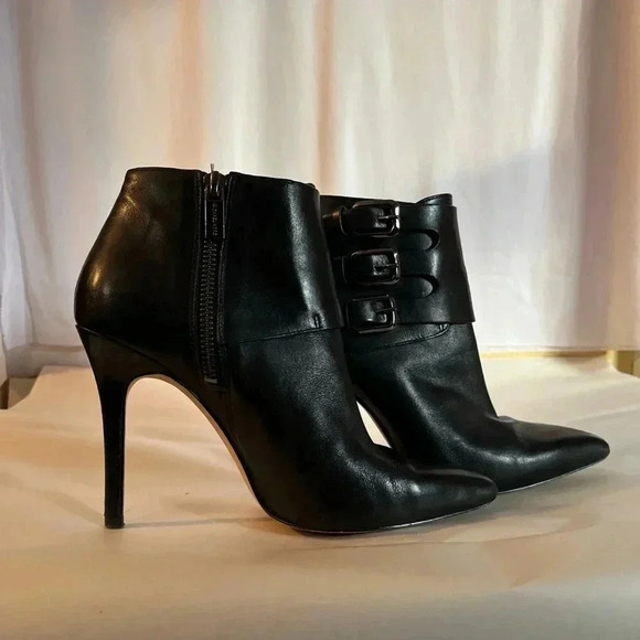 EUC MICHAEL KORS ANKLE BOOT BLK SZ 6M LEATHER 3 BUCKLE ZIPPER 3 IN STILETTO - Picture 1 of 15